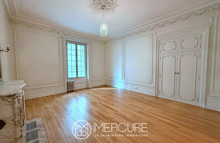 APPARTEMENT XIXe de 163 M² avec PARKINGS et CAVES — photo 5