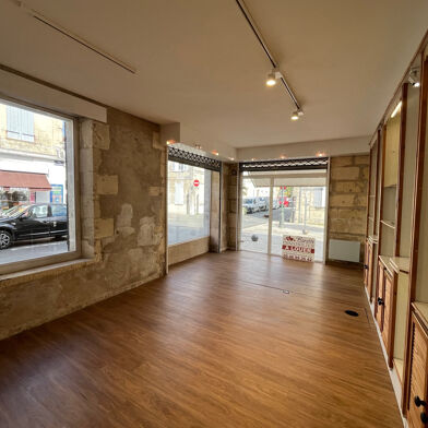 Commerce 2 pièces 715 €