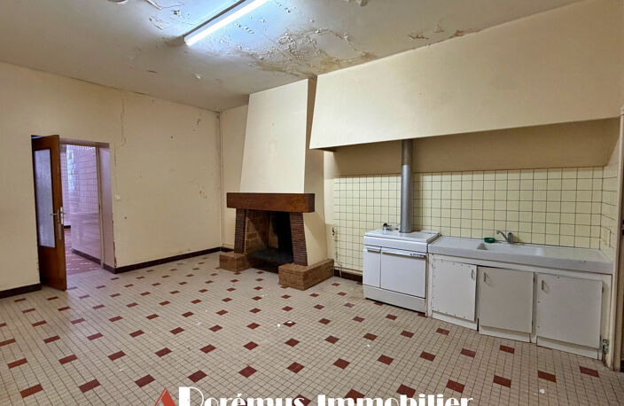 MAISON DE VILLAGE DE 202 M2 AVEC JARDIN ET FORT POTENTIEL D' — photo 4