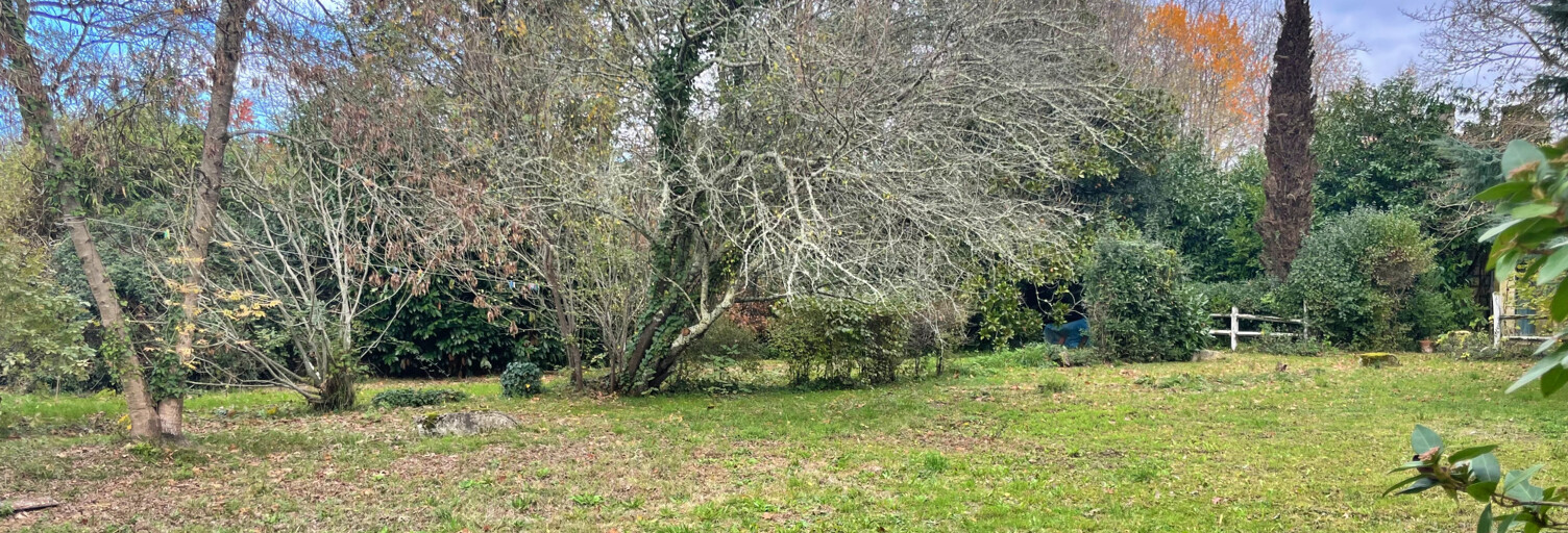 Terrain  1117 m² à vendre à Saint-Caprais-de-Bordeaux (33880)