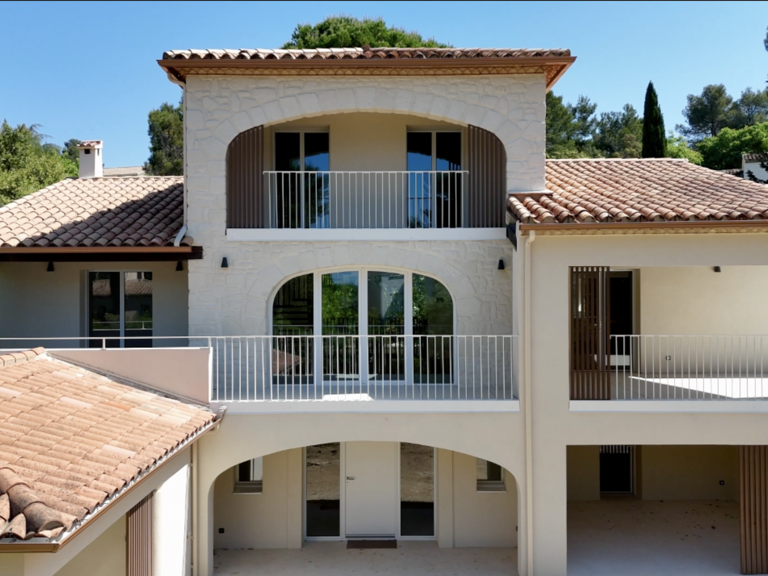 Villa de luxe aux volumes et prestations incroyables sur les — photo 1