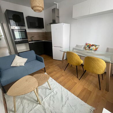 Appartement 2 pièces 540 €