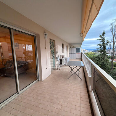 Appartement 2 pièces 1049 €