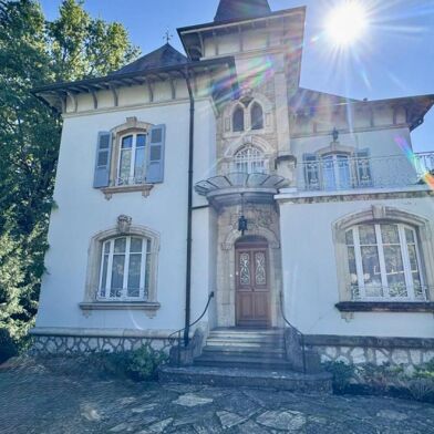 Maison 10 pièces 2100000 €