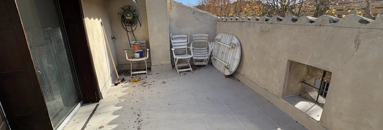 Maison 5 Pièces 143 m² à louer à Jouques (13490)