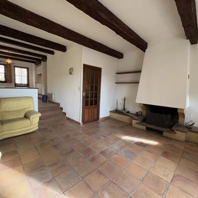 Maison 5 pièces 1220 €