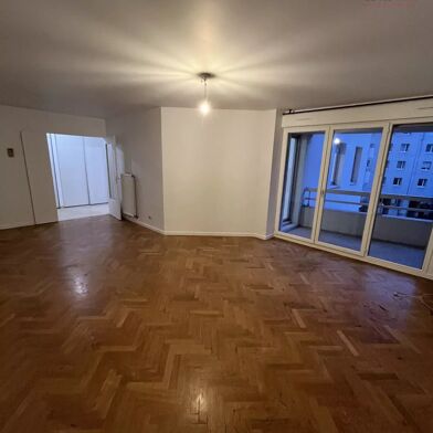 Appartement 3 pièces 1010 €