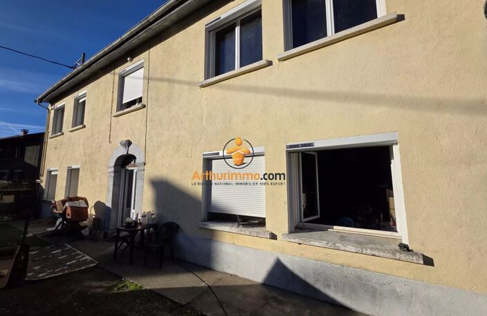   Beau terrain de 2 558 m² en zone constructible avec maison à rénover — photo 2