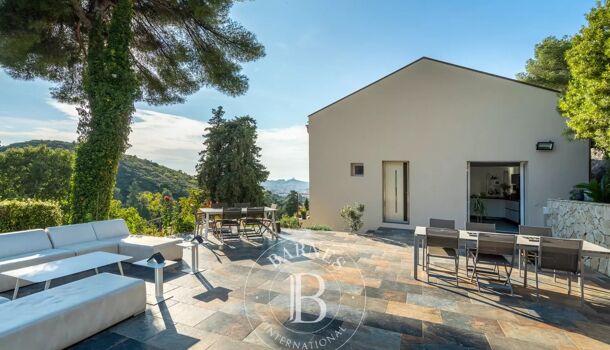 Villa / Maison 8 pièces  à vendre Marseille 10eme 13010