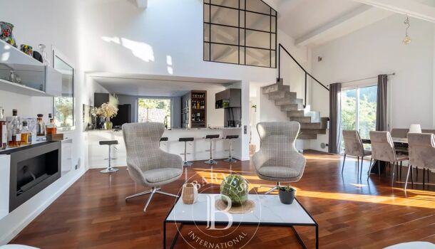 Villa / Maison 8 pièces  à vendre Marseille 10eme 13010