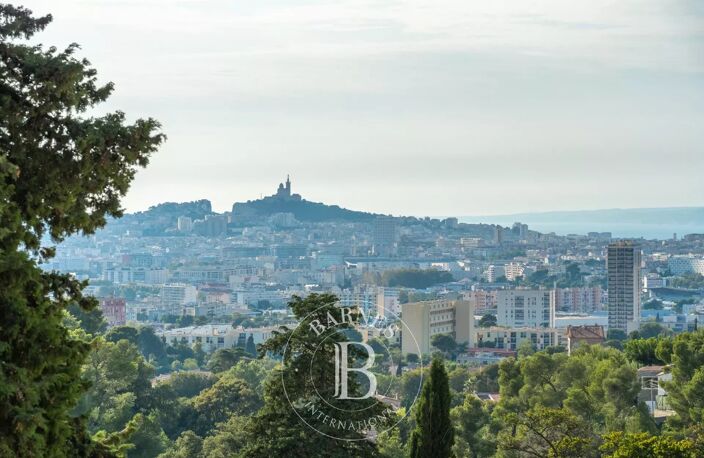 A VENDRE - 13009  - MAISON  - VUE IMPRENABLE SUR MARSEILLE - PRO — photo 4
