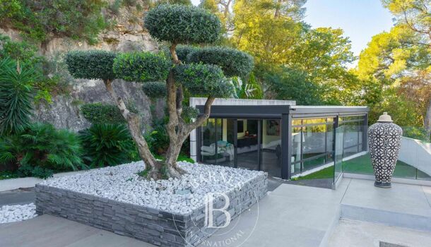 Villa / Maison 7 pièces  à vendre Marseille 12eme 13012