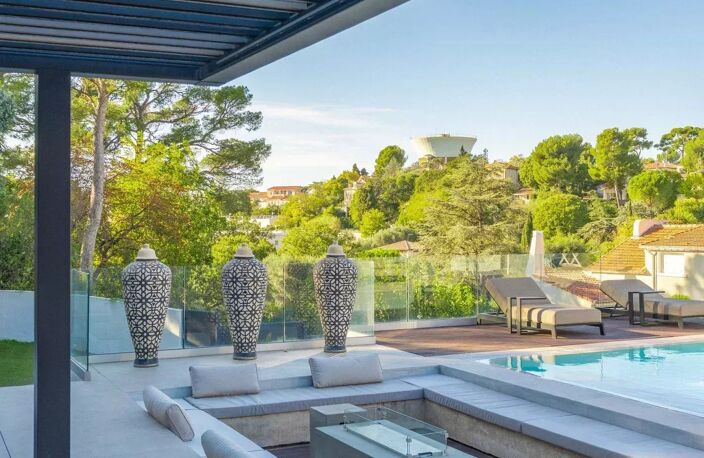 Villa de luxe– 13012 – 500 m² 3000m² de terrain, piscine miroir, — photo 4