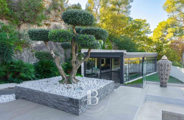Villa de luxe– 13012 – 500 m² 3000m² de terrain, piscine miroir, — photo 5