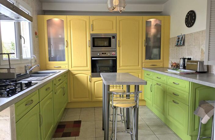 Vente maison 5 pièces 120 m² Sainte-Maure-de-Touraine (37800) — photo 2