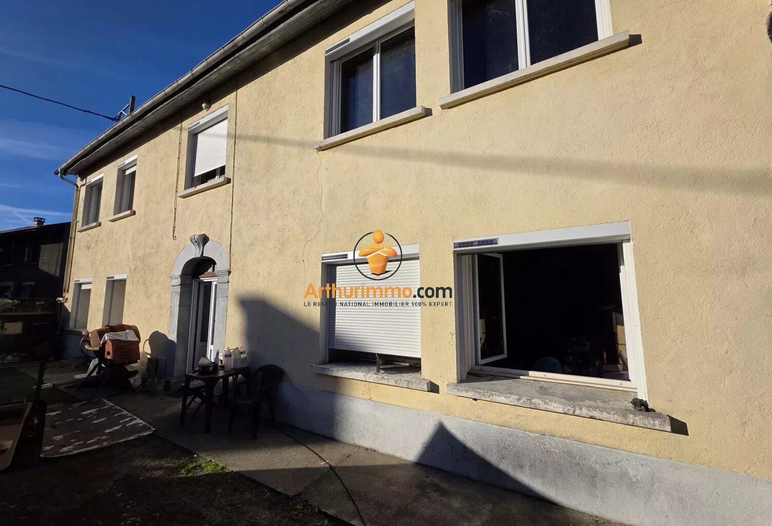 Maison à rénover avec terrain constructible — photo 1