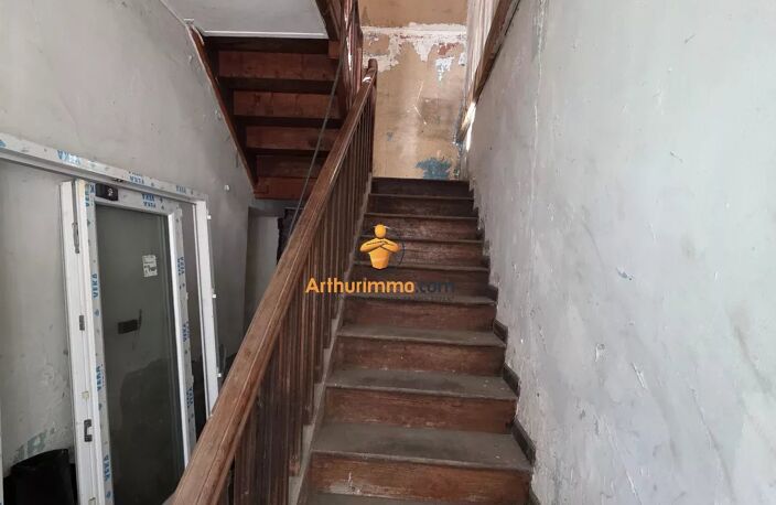 Maison à rénover avec terrain constructible — photo 4