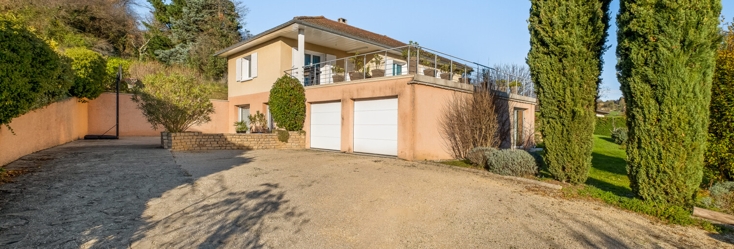 Maison 6 Pièces 215 m² à vendre à Luzinay (38200)