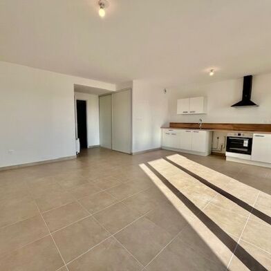 Appartement 2 pièces 611 €