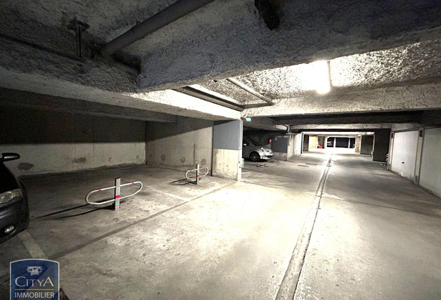 Location garage   à Chambéry (73000) — photo 1