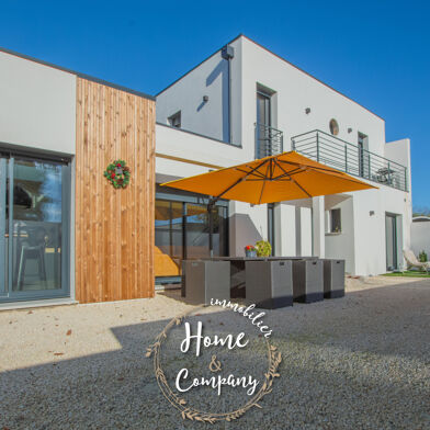 Maison 4 pièces 571400 €