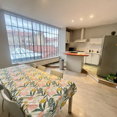 Appartement 5 pièces 950 €