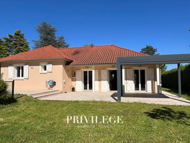 Saint-Cyr-au-Mont-d'Or   Maison rénovée 184 m2 avec piscine — photo du bien