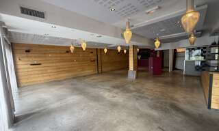 Commerce 1 Pièce 160 m² à louer à Éguilles (13510)