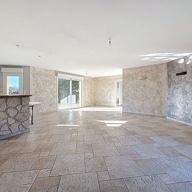 Maison 4 pièces 379900 €