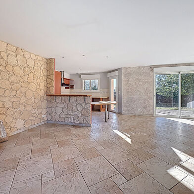 Maison 4 pièces 379900 €