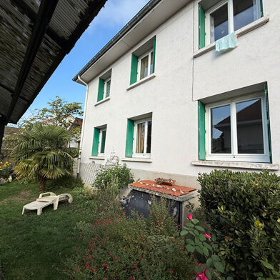 Immeuble  195000 €