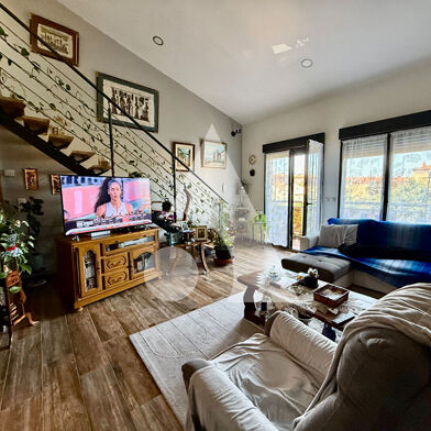 Appartement 5 pièces 375000 €