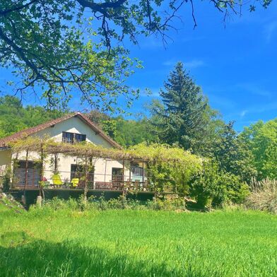 Maison 7 pièces 174000 €