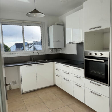 Appartement 3 pièces 690 €