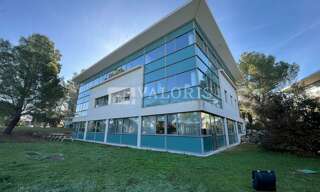 Bureau  108 m² à louer à Aix-en-Provence (13100)