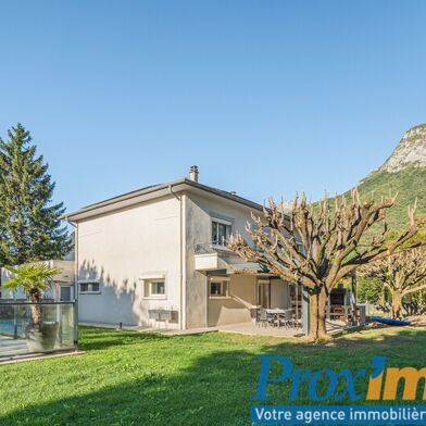 Maison 6 pièces 719000 €