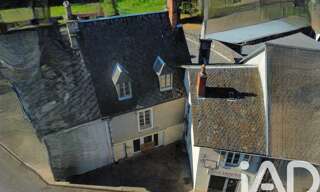 Immeuble  246 m² à vendre à Pleaux (15700)