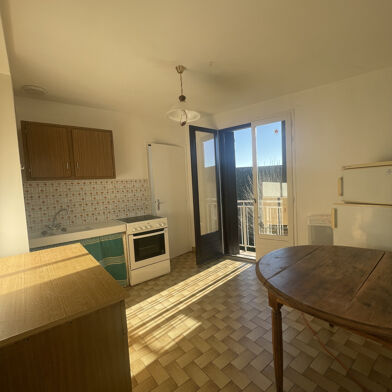 Appartement 3 pièces 450 €