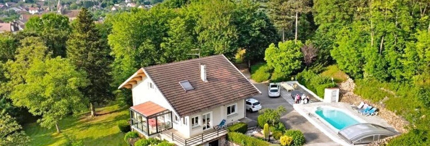 Maison 8 Pièces 161 m² à vendre à Jouhe (39100)