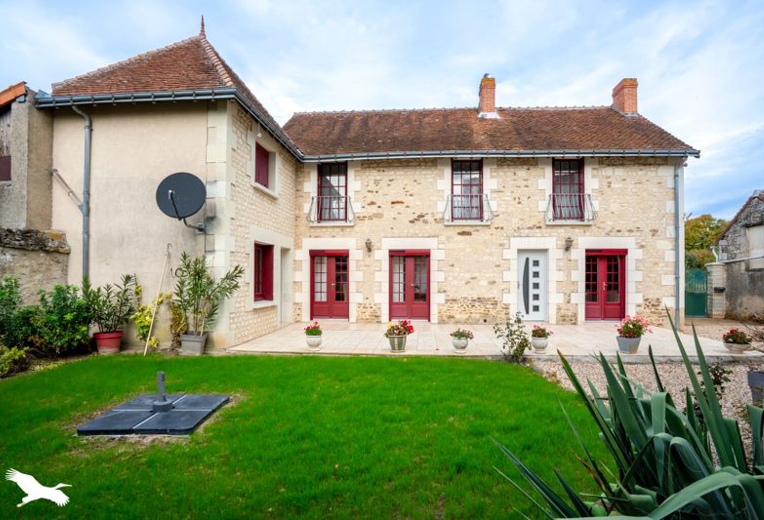 Maison en pierre de 5 pièces principales — photo 1