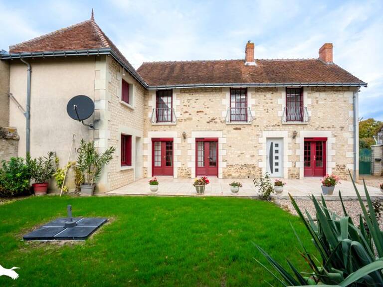 Maison en pierre de 5 pièces principales — photo 1