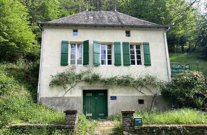 Maison en pierre de 1 pièces principales — photo 2