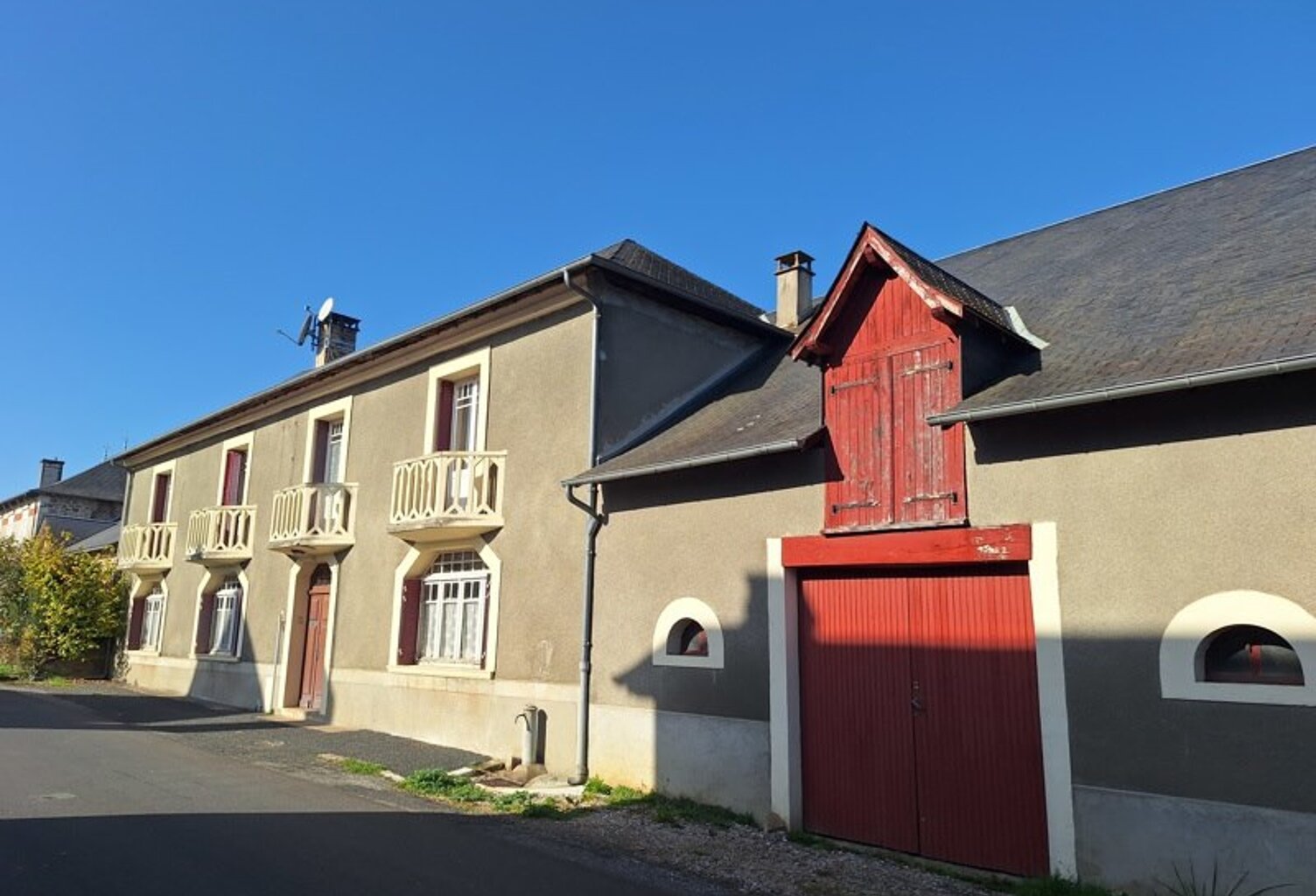 Longère de 7 pièces principales — photo 1
