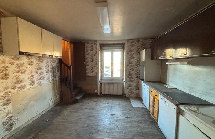 Maison de bourg de 7 pièces principales — photo 2