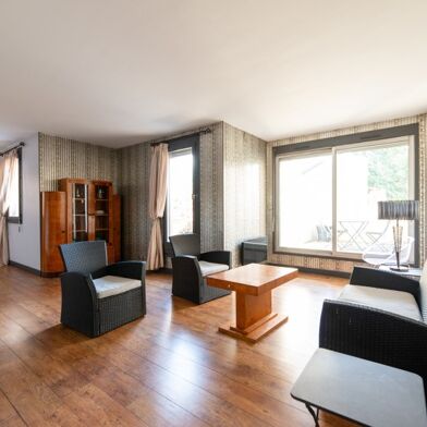 Appartement 5 pièces 372000 €