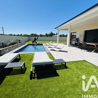 Maison 5 pièces 499000 €