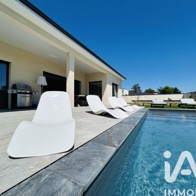 Maison 5 pièces 499000 €