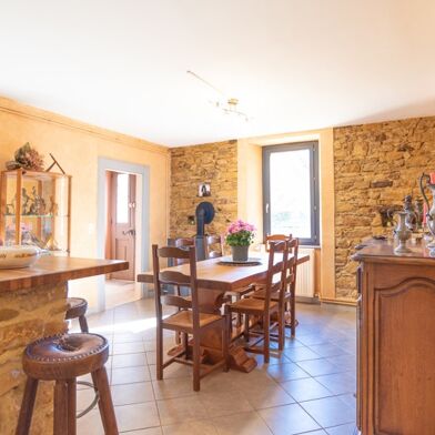 Maison 4 pièces 303900 €