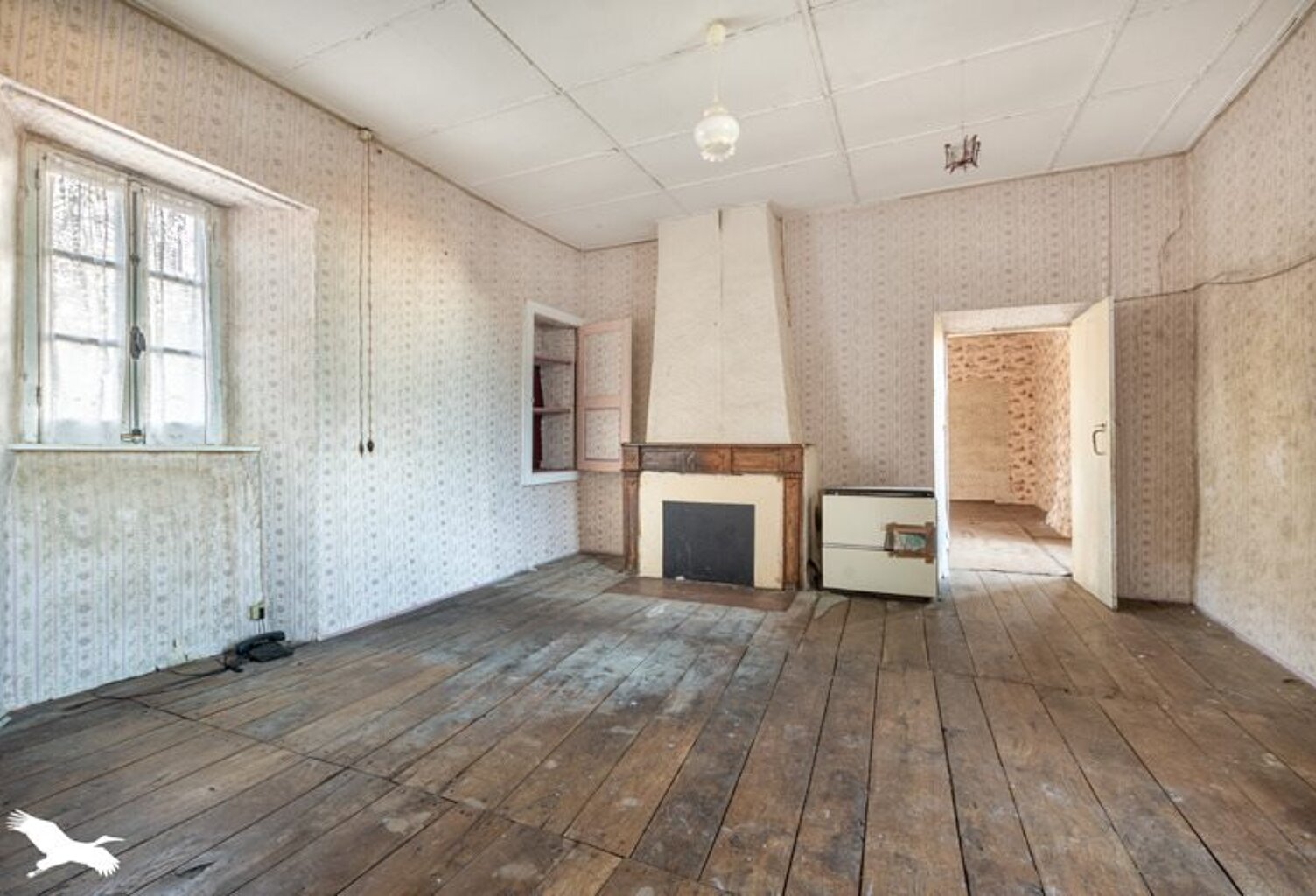 Maison en pierre de 4 pièces principales — photo 1