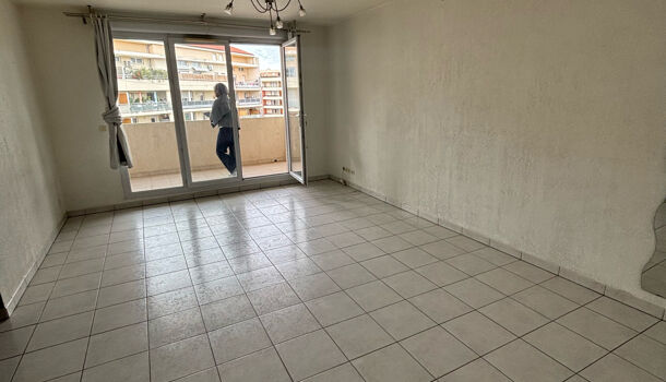 Appartement 3 pièces  à louer Marseille 8eme 13008